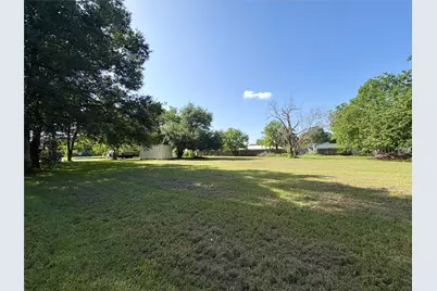 4409 Hiram Brandon Drive, Bay City, TX 77414 - Photo 2