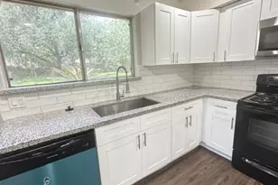 8518 Blossom Bell Ln, Houston, TX 77489 - Photo 36