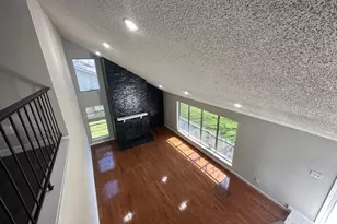 8518 Blossom Bell Ln, Houston, TX 77489 - Photo 6
