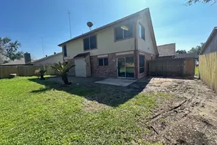 8518 Blossom Bell Ln, Houston, TX 77489 - Photo 4
