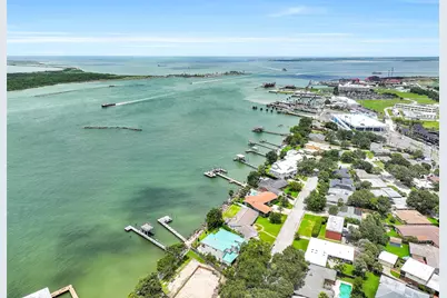 1301 Harbor View Drive, Galveston, TX 77550 - Photo 46