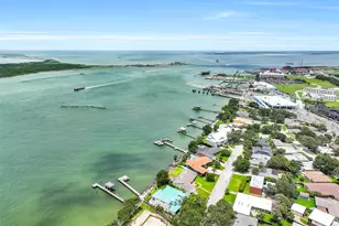 1301 Harbor View Dr, Galveston, TX 77550 - Photo 46