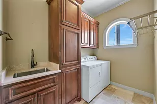 1301 Harbor View Dr, Galveston, TX 77550 - Photo 26