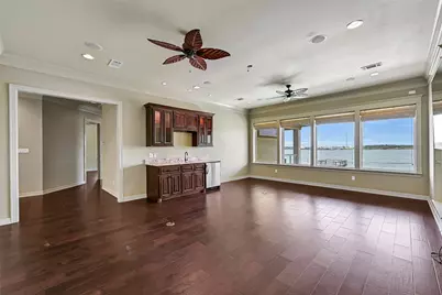 1301 Harbor View Drive, Galveston, TX 77550 - Photo 30