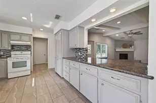 11811 Beverly Dr, Houston, TX 77065 - Photo 12