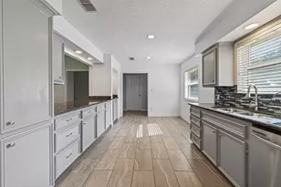 11811 Beverly Dr, Houston, TX 77065 - Photo 18