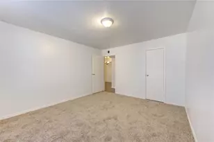 10202 Forum Park Dr, Houston, TX 77036 - Photo 16