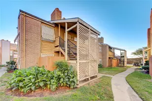 10202 Forum Park Dr, Houston, TX 77036 - Photo 1