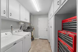 209 Summit Dr, Conroe, TX 77303 - Photo 18