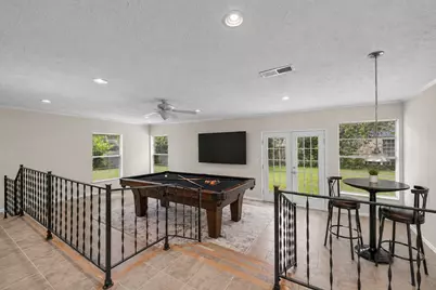 209 Summit Drive, Conroe, TX 77303 - Photo 8