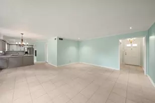 127 Oakwood Dr, Spring, TX 77386 - Photo 8