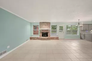 127 Oakwood Dr, Spring, TX 77386 - Photo 6