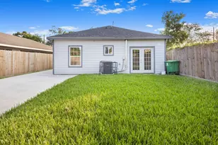 3234 Berry St, Houston, TX 77004 - Photo 30