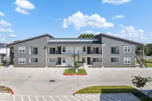 1326 Prairie Dr, Bryan, TX 77803 - Photo 4