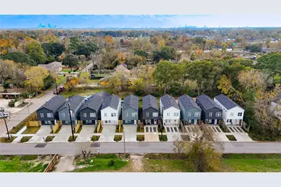 1207 Dewalt Street, Houston, TX 77088 - Photo 24