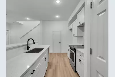 8411 Mahalia Drive, Houston, TX 77088 - Photo 6
