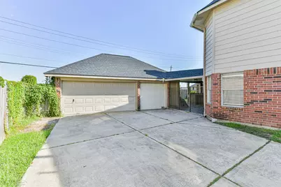 2630 Vermillion Road, Seabrook, TX 77586 - Photo 2