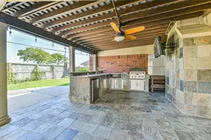 2630 Vermillion Roads, Seabrook, TX 77586 - Photo 4