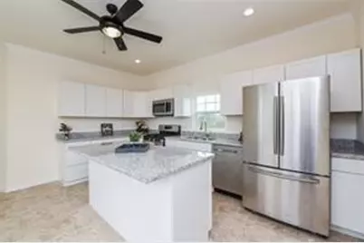 2734 Avenue D, Dickinson, TX 77539 - Photo 8