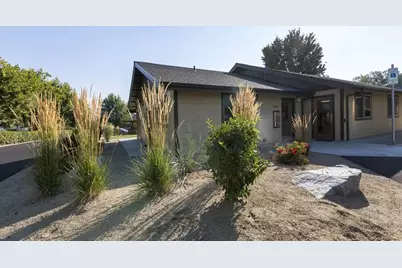 220 Holiday Ln, Other, OR 97540 - Photo 8