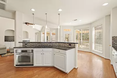 47 S Bristol Oak Circle, The Woodlands, TX 77382 - Photo 10