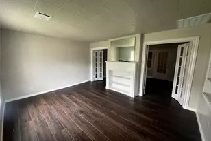 1805 E North St, Victoria, TX 77901 - Photo 4