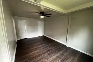 1805 E North St, Victoria, TX 77901 - Photo 14