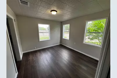 1805 E North Street, Victoria, TX 77901 - Photo 16