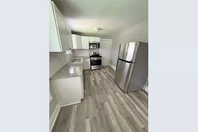 121 S Willow Street, Texas City, TX 77591 - Photo 4