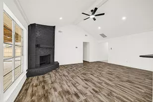 4102 Townes Forest Rd, Friendswood, TX 77546 - Photo 8