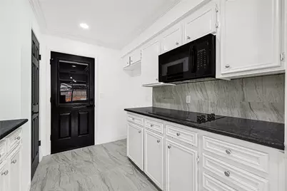 4102 Townes Forest Road, Friendswood, TX 77546 - Photo 14