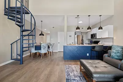 162 April Point Drive S, Conroe, TX 77356 - Photo 6