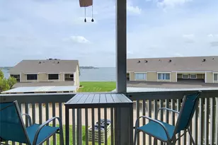 162 April Point Dr S, Conroe, TX 77356 - Photo 2