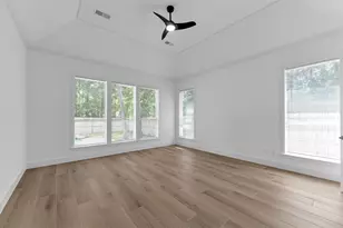 30 E Wedgemere Cir, The Woodlands, TX 77381 - Photo 12