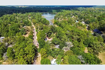 11941 W Hollyhill Drive, Plantersville, TX 77363 - Photo 32