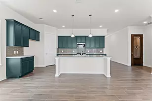 37 Armand Shore Dr, Pasadena, TX 77058 - Photo 8
