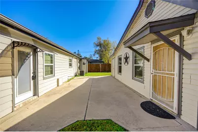 6729 Barney Road, Houston, TX 77092 - Photo 26