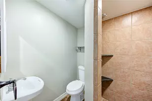 6729 Barney Rd, Houston, TX 77092 - Photo 36