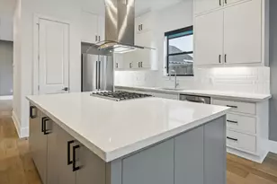 823 Aurora St, Houston, TX 77009 - Photo 8