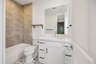 823 Aurora St, Houston, TX 77009 - Photo 22