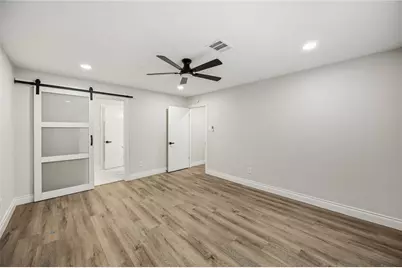 5702 Old Lodge Drive, Houston, TX 77066 - Photo 14
