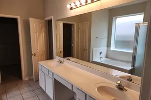 5518 Morgan Park Ln, Sugar Land, TX 77479 - Photo 16