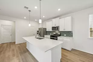 6323 Sapphire Ocean Dr, Houston, TX 77092 - Photo 6
