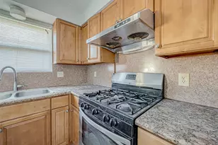 3107 Sleepy Hollow Dr, Sugar Land, TX 77479 - Photo 20