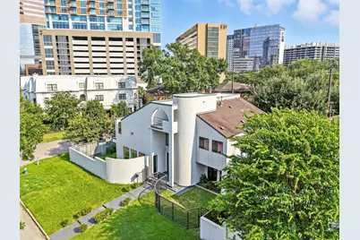 2019 McClendon Street, Houston, TX 77030 - Photo 2