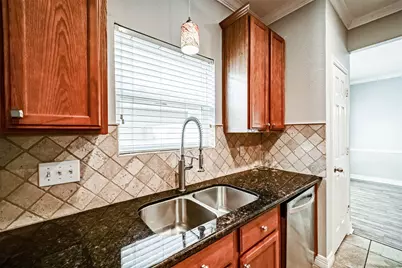 1523 Crescent Shores Lane, Pasadena, TX 77586 - Photo 10