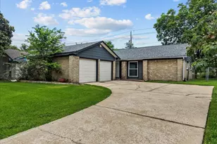 3206 Wavecrest St, League City, TX 77573 - Photo 1