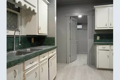 7815 Dayton Street, Houston, TX 77012 - Photo 8