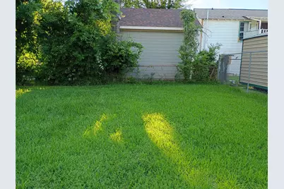 7815 Dayton Street, Houston, TX 77012 - Photo 22
