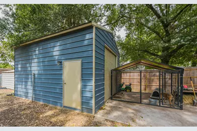 602 W Buck Street, Caldwell, TX 77836 - Photo 18